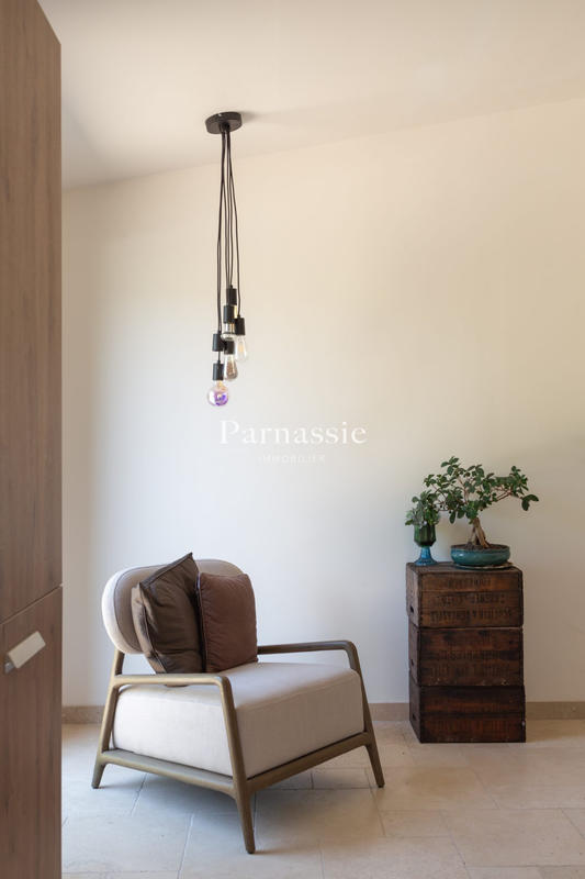 Villa - 240 m² - 6 pièces