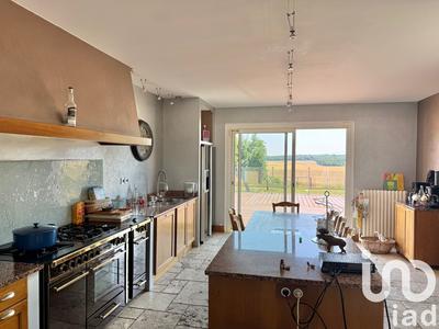 Maison - 380 m² - 10 pièces