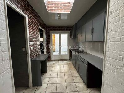 Maison - 82 m² - 5 pièces