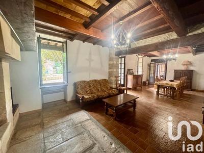 Maison - 185 m² - 5 pièces