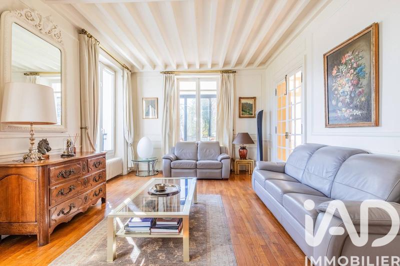Maison - 195 m² - 8 pièces