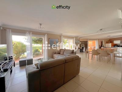 Maison - 170 m² - 5 pièces