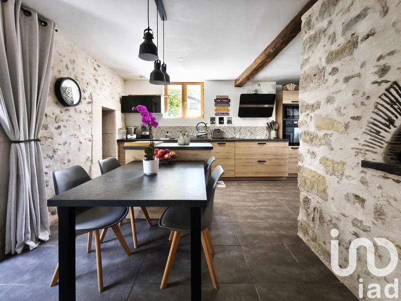 Maison - 138 m² - 7 pièces