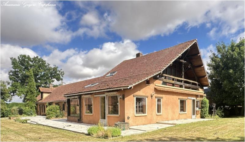 Maison - 393 m² - 11 pièces