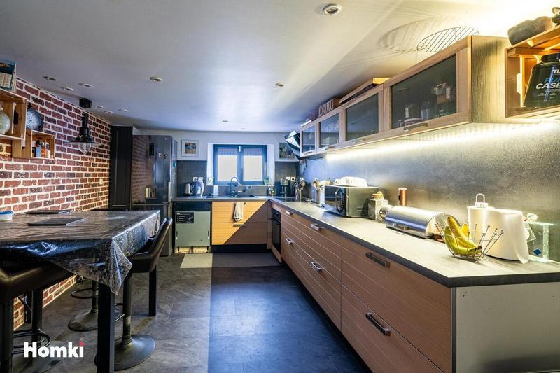 Maison - 180 m² - 6 pièces