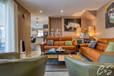 Maison - 163 m² - 6 pièces