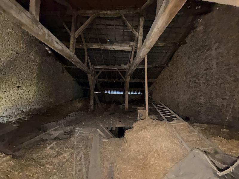 Maison - 280 m² - 4 pièces