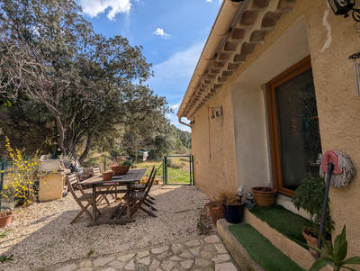 Maison - 200 m² - 8 pièces