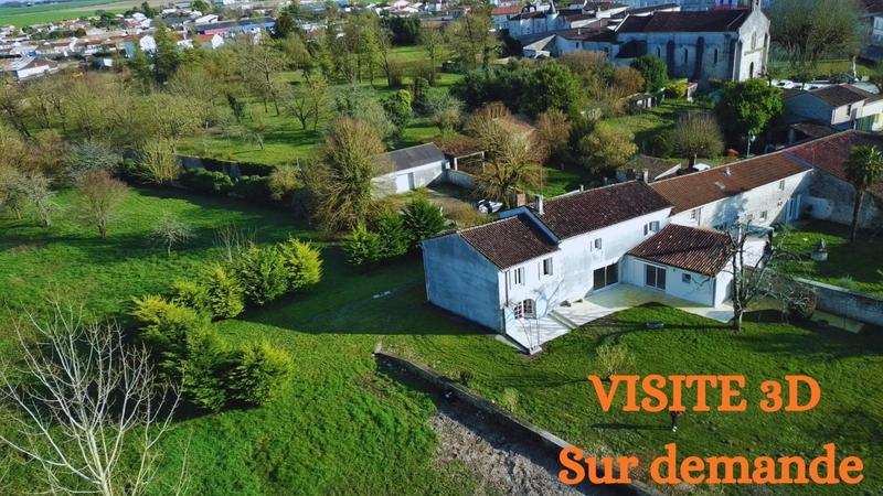 Maison - 228 m² - 8 pièces