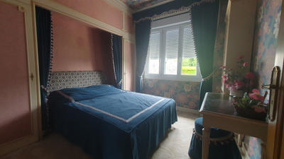 Maison - 137 m² - 9 pièces