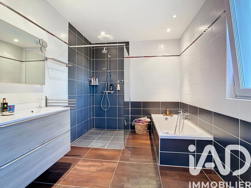 Maison - 264 m² - 6 pièces