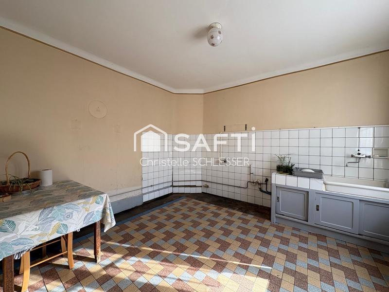 Maison - 121 m² - 5 pièces