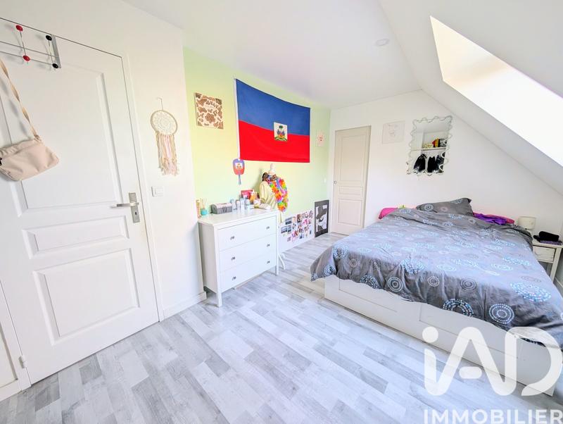 Maison - 141 m² - 8 pièces