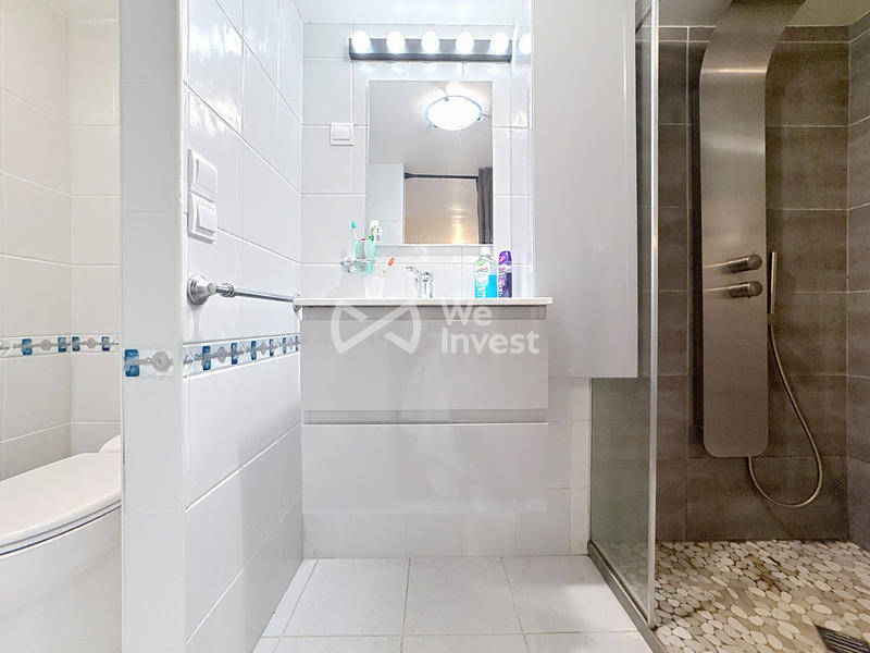 Villa - 258 m² - 10 pièces