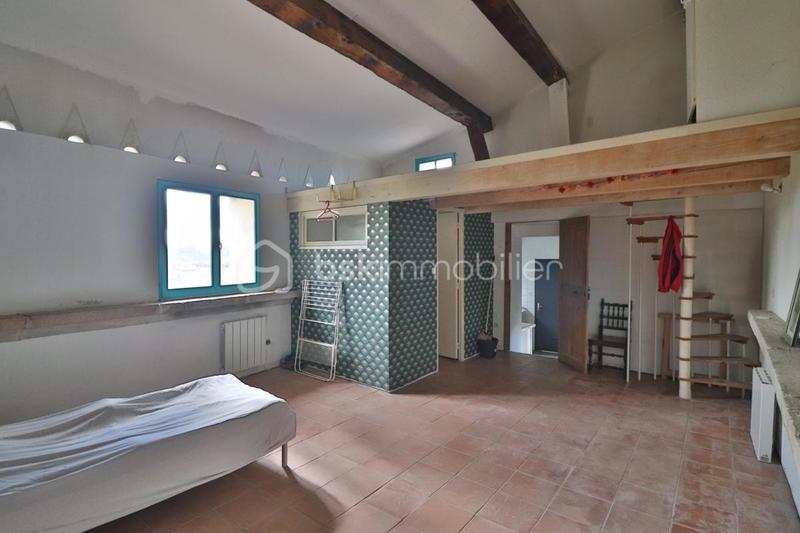 Immeuble - 200 m² - 20 pièces