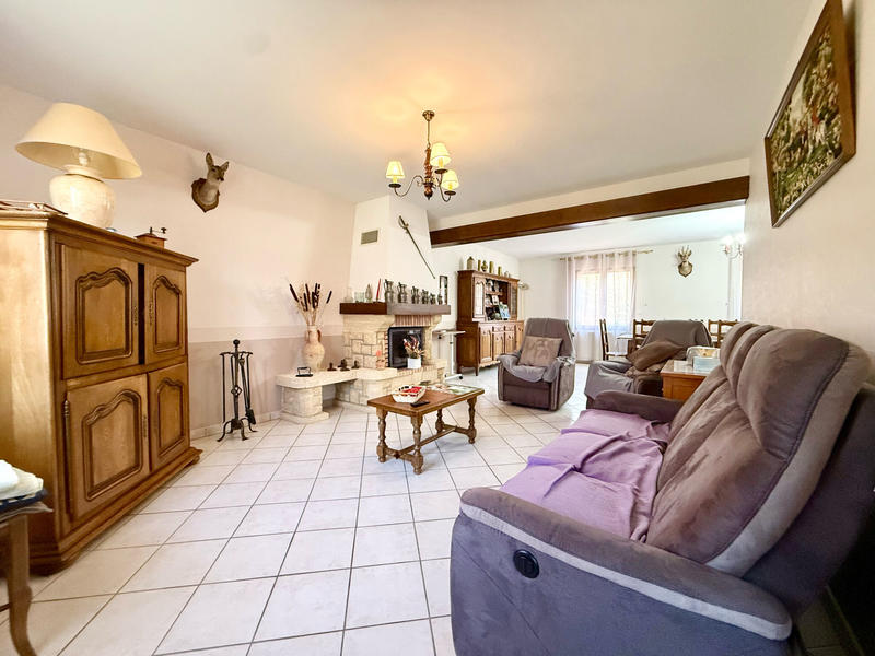 Maison - 218 m² - 7 pièces