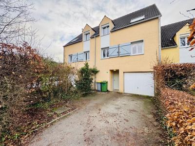 Maison - 103 m² - 5 pièces