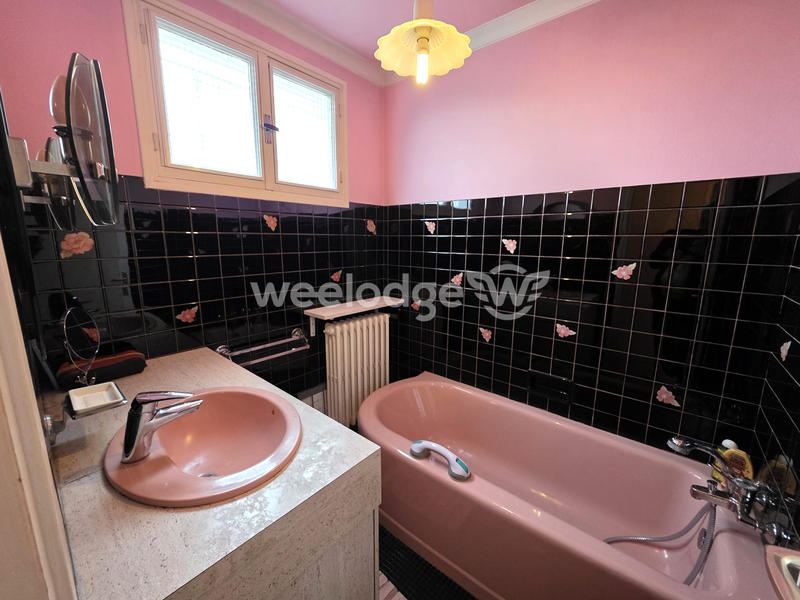 Maison - 142 m² - 7 pièces