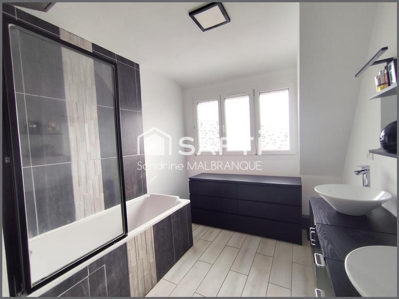 Maison - 101 m² - 4 pièces