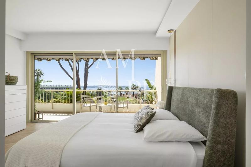 Appartement - 120 m² - 5 pièces