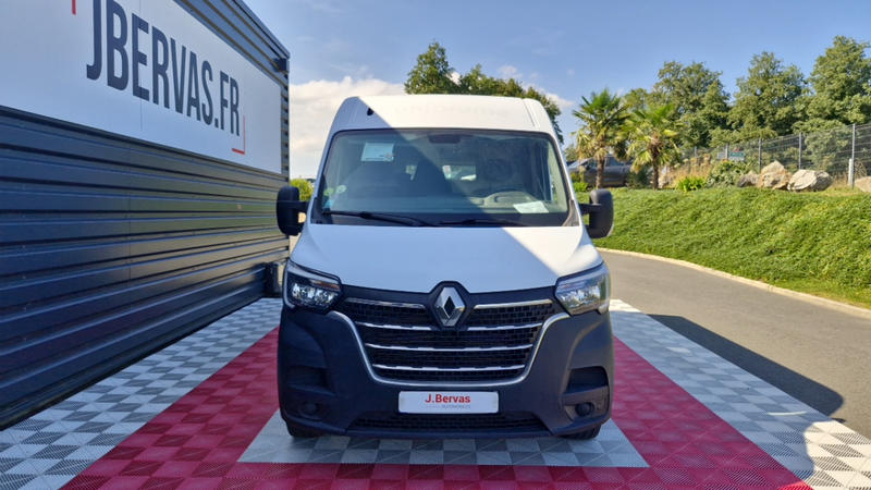 Renault Master trac f3300 l2h2 dci 135 grand confort