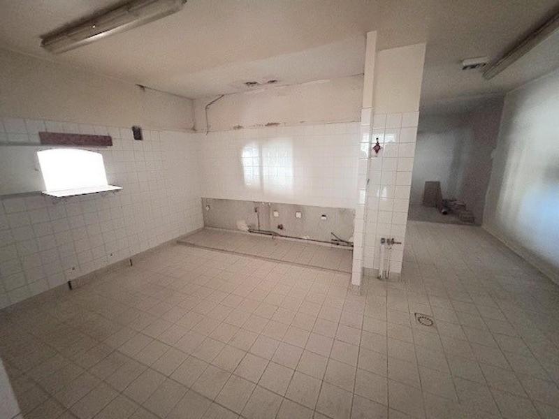 Local commercial - 145 m² - 3 pièces