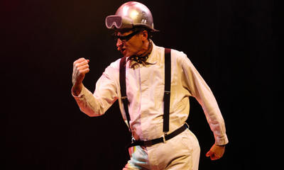 Humour - Capitaine Sprütz, mon amour ! Lectures coquines et autres taquineries