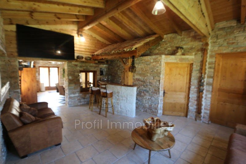 Propriété - 150 m² - 6 pièces