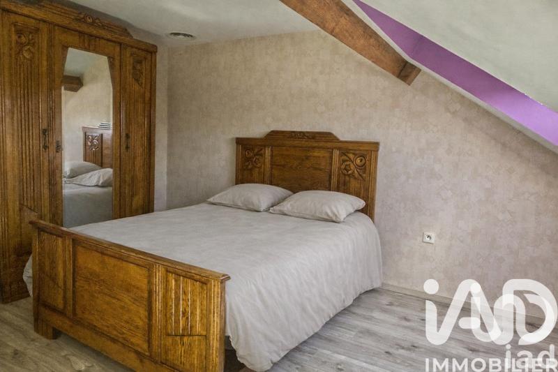 Maison - 219 m² - 9 pièces