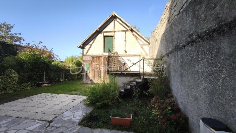 Maison traditionnelle - 111 m² - 5 pièces