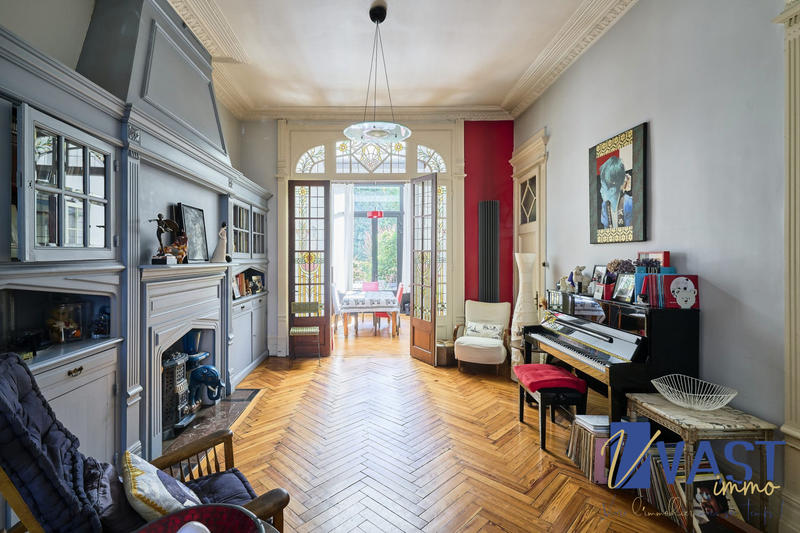 Maison ancienne - 250 m² - 8 pièces