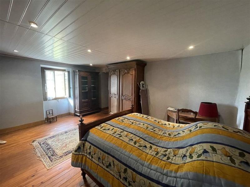 Ferme - 205 m² - 7 pièces