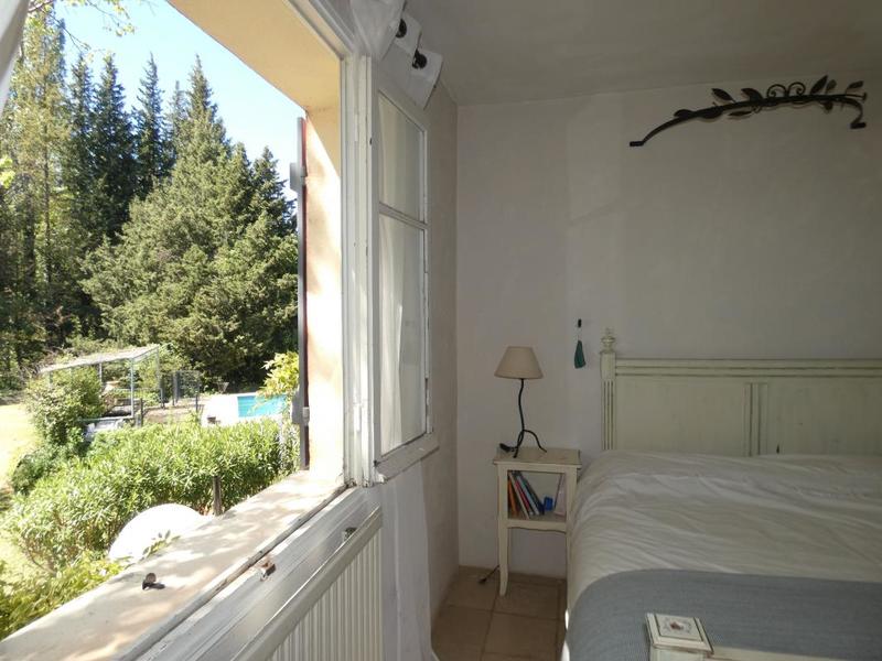 Villa - 305 m² - 9 pièces