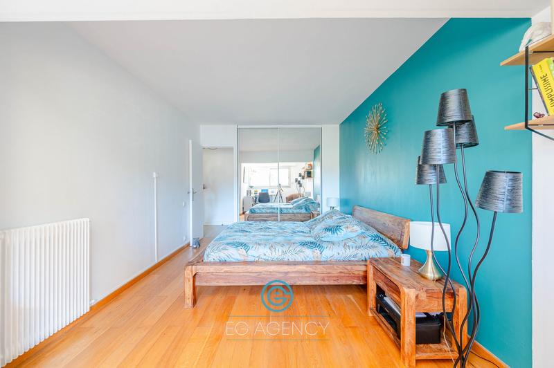 Appartement - 92 m² - 3 pièces