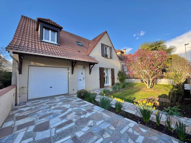 Maison - 150 m² - 4 pièces