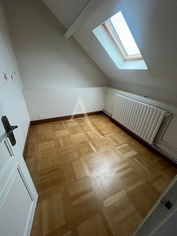 Maison - 173 m² - 6 pièces