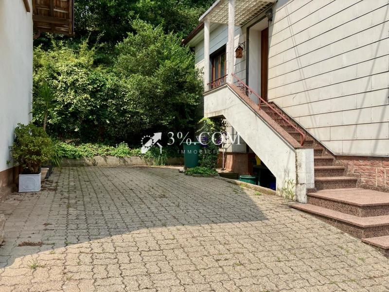 Maison - 150 m² - 8 pièces