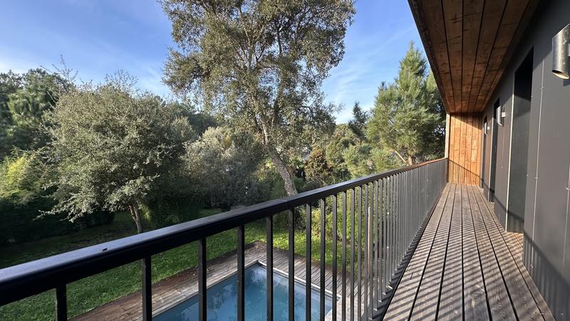 Maison d'architecte - 170 m² - 6 pièces