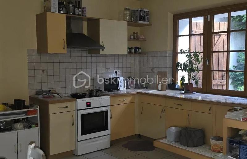 Maison ancienne - 383 m² - 11 pièces