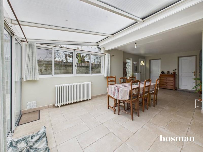 Maison - 107 m² - 6 pièces