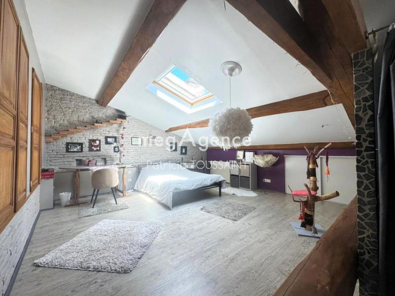 Maison de ville - 241 m² - 7 pièces