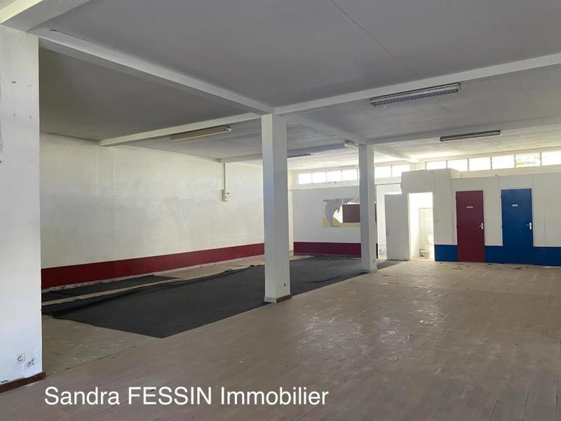 Immeuble - 260 m² - 2 pièces