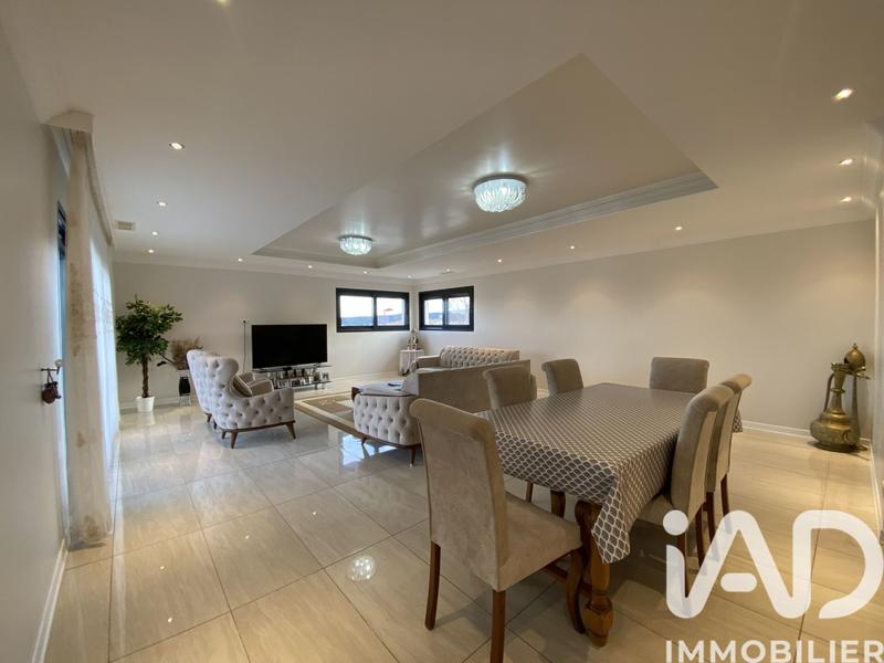 Maison - 162 m² - 5 pièces