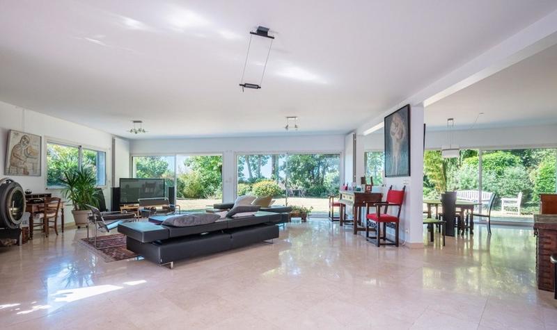 Maison - 284 m² - 6 pièces