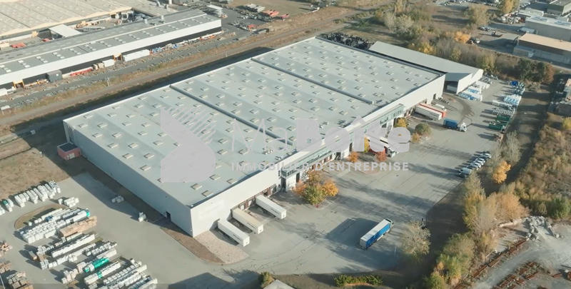 Entrepôt - 10 000 m²