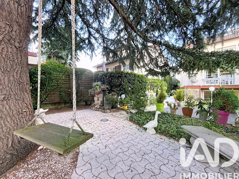 Maison - 164 m² - 9 pièces