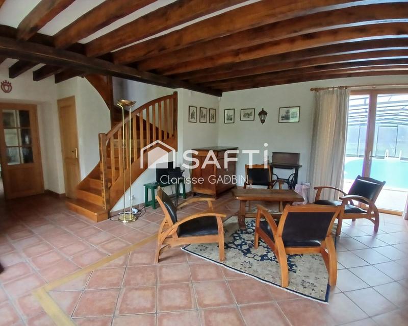 Propriété - 585 m² - 18 pièces