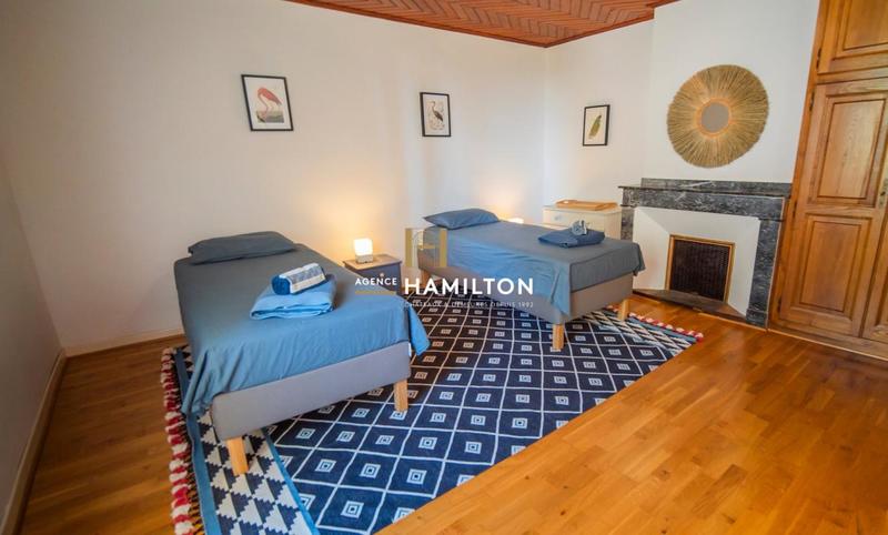 Maison de maîtres - 506 m² - 19 pièces