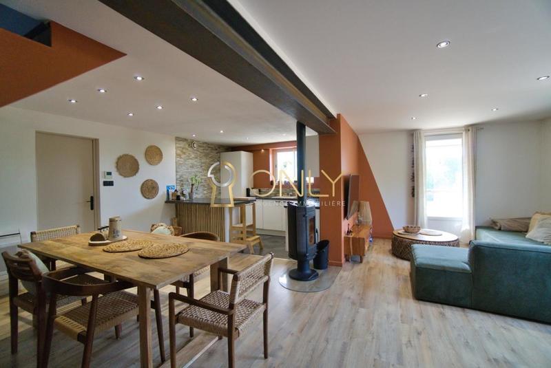 Maison - 106 m² - 5 pièces