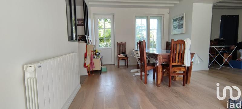 Maison - 267 m² - 8 pièces